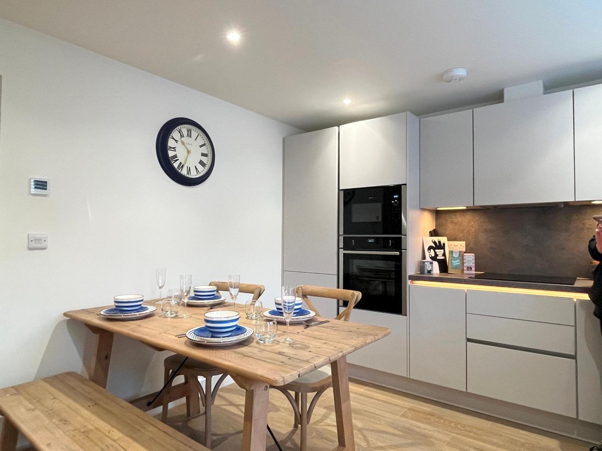 Exceptional 3 Bedroom Home In Penzance~New~Seaside Экстерьер фото
